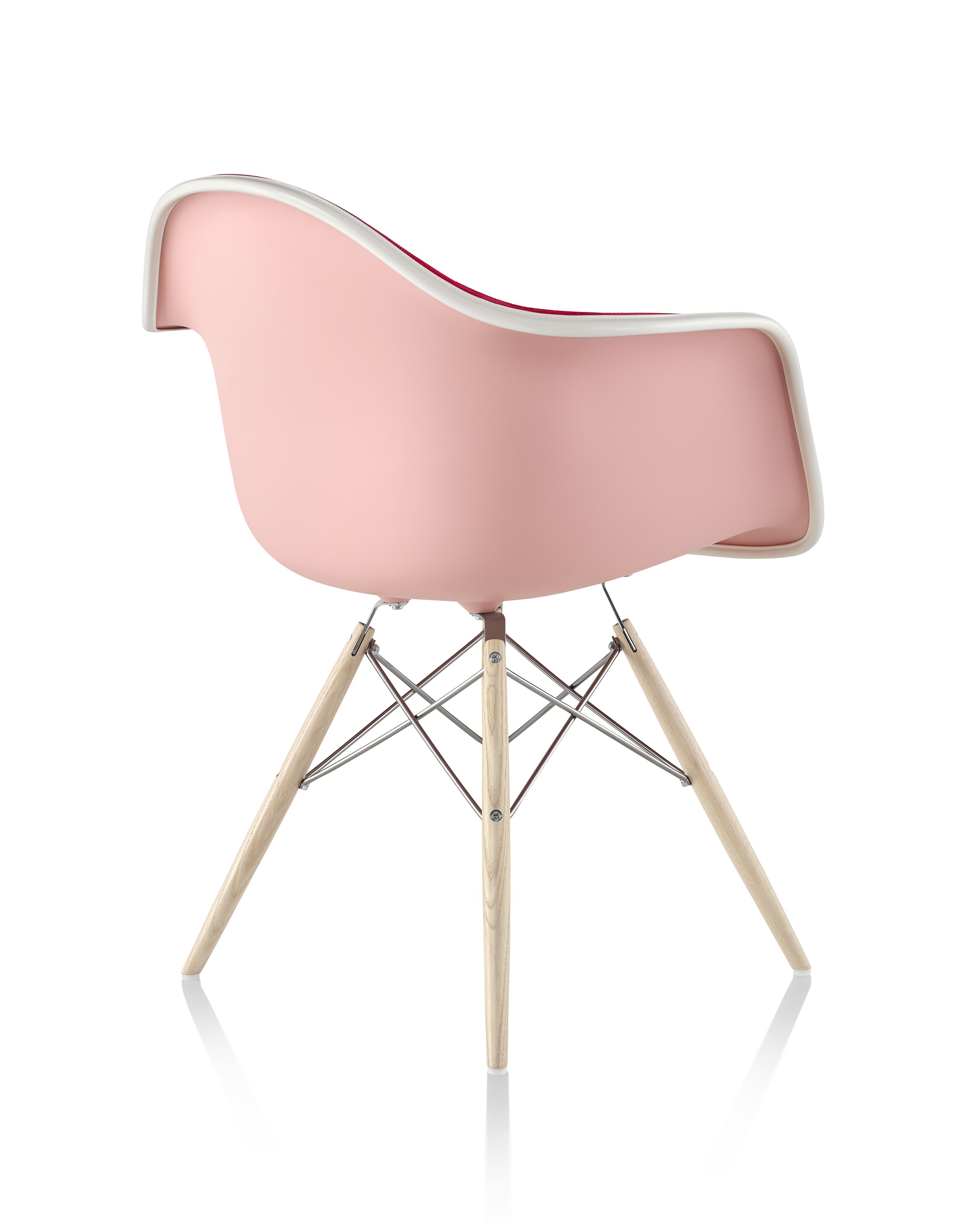 开云（中国） - 坐具|休闲椅|办公家具|设计师家具|伊姆斯®软垫扶手椅